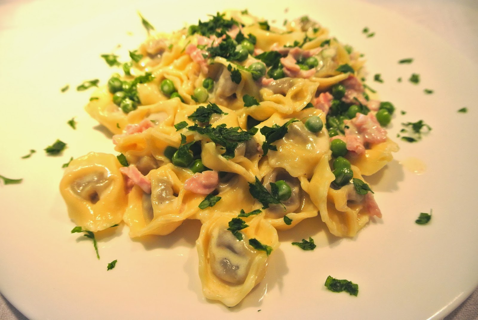 Ti Saluto Ticino Tortellini alla panna e prosciutto