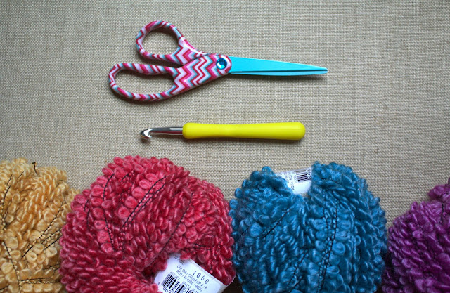 DIY // Crochet Circle Rug/Throw How To & Free Crochet Pattern!