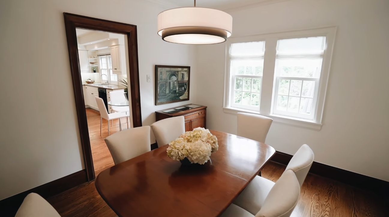 16 Photos vs. 40 Elsfield Rd, Toronto vs. Home Interior Design Tour