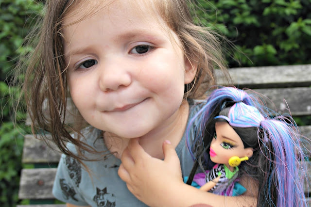 Get Festival Ready with Bratz Festival Vibes Jade Blog Review