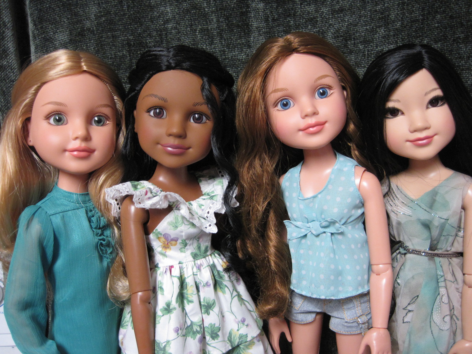 Never Grow Up: A Moms Guide to Dolls and More: BFC Ink 