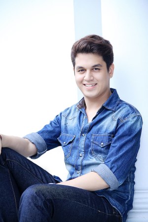 Biodata Kevin Julio Dan Foto Terbarunya