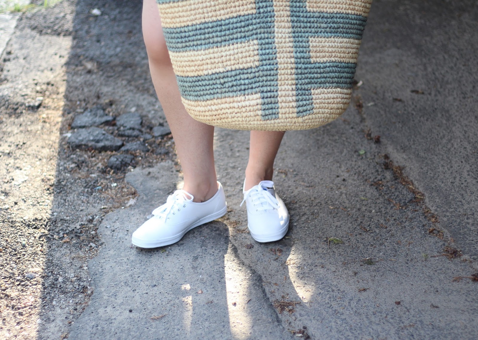 simple sneakers womens