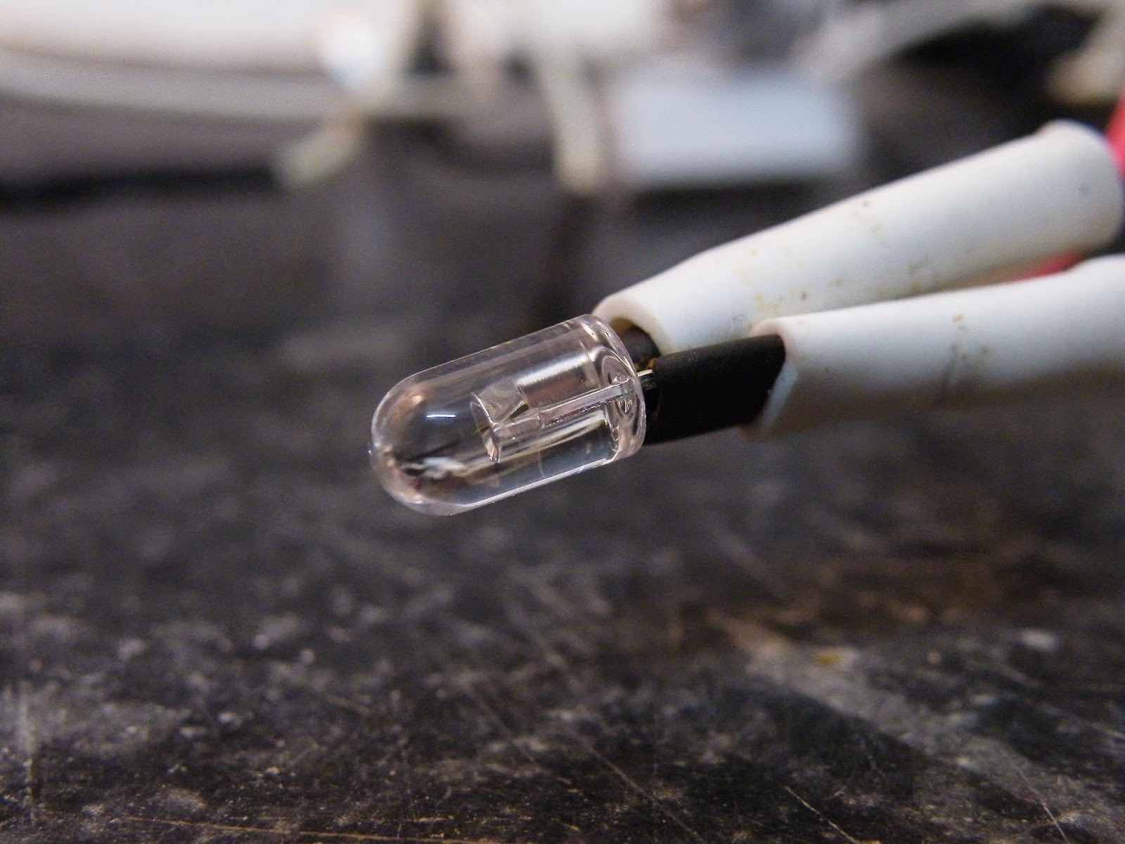 Stuff Deconstructed Disassembly of a cheap cordless kettle from Kmart