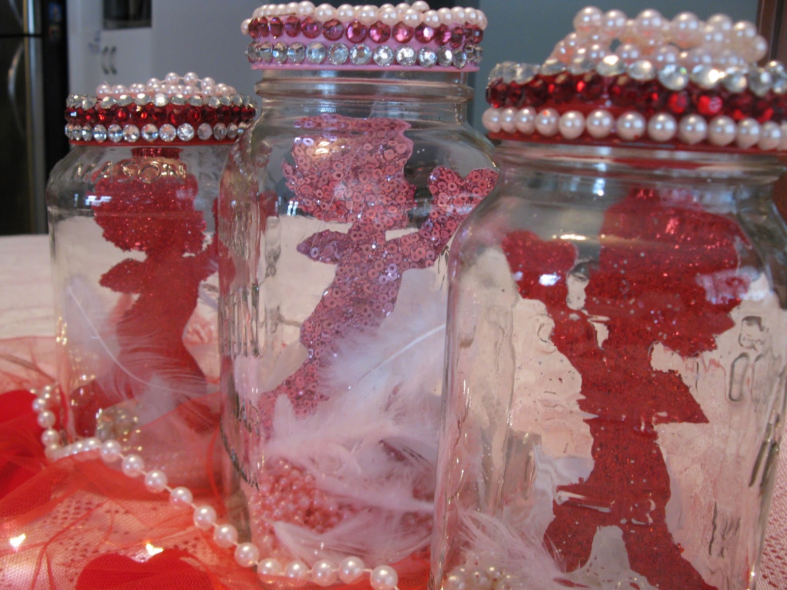 Thelma&rsquo;s Days: Cupid Centerpiece