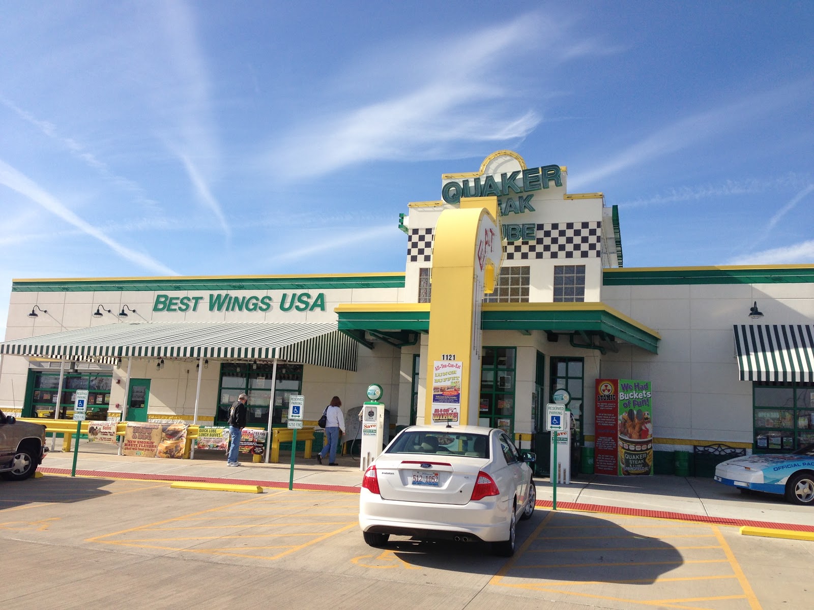 Central, IL Culinary Delights: Quaker Steak and Lube
