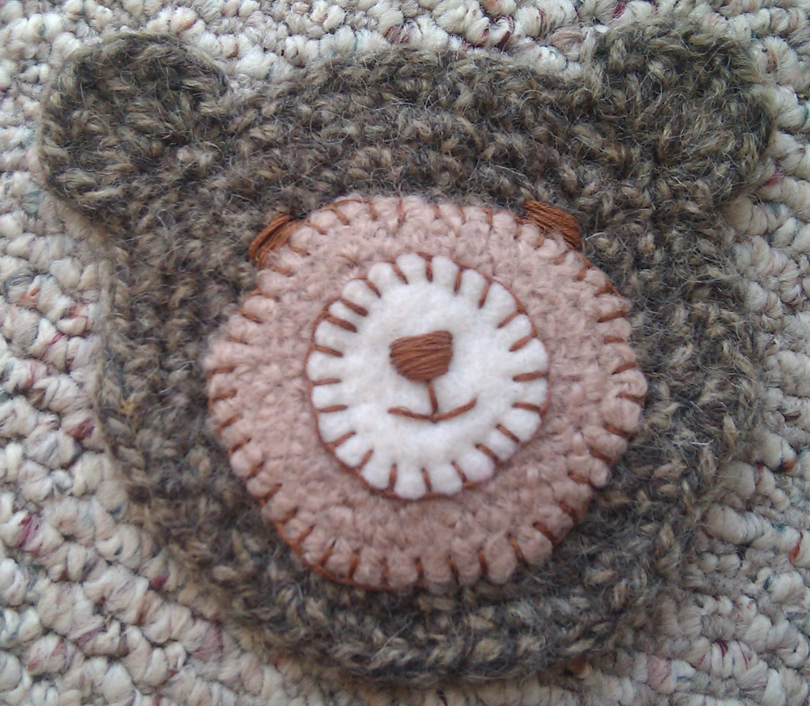 Carleta's Creations: FELTED PENNY RUG BEAR COASTER