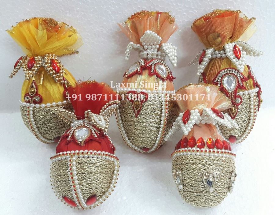 The Wedding Designers: Decorative Nariyals