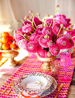 dekorasi+meja+makan+dengan+pot+bunga+pink Dekorasi meja pernikahan