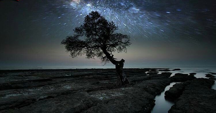 Purnama Redup, Puisi Tentang Patah Hati