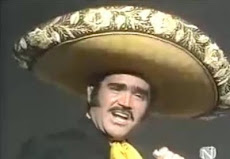 Vicente Fernandez canta "El Rey"