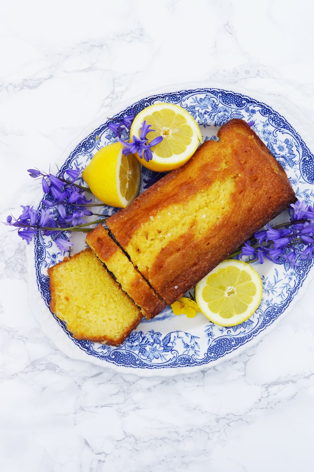 REALLY EASY LEMON DRIZZLE CAKE. | Barely There Beauty - A ...