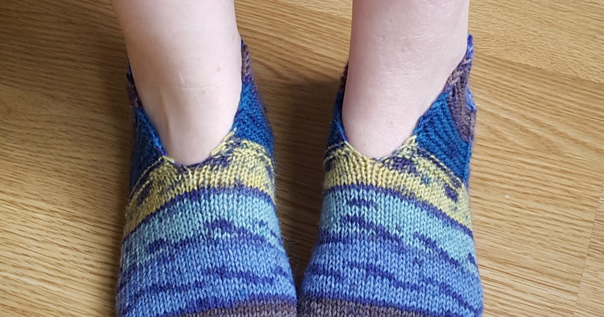 Knitting and so on: April Knitted Slippers