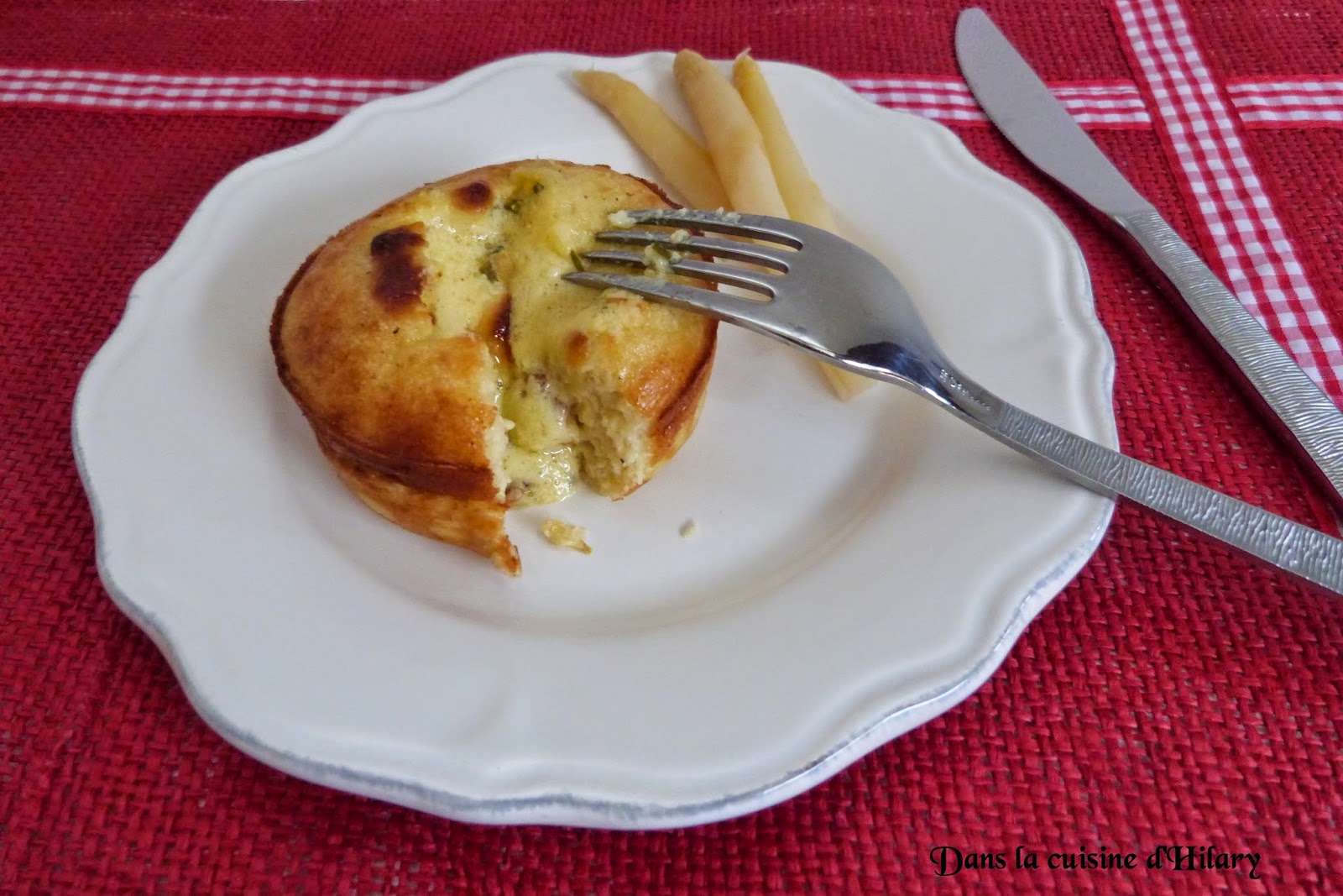 Dans la cuisine d'Hilary Moelleux aux asperges blanches et coeur