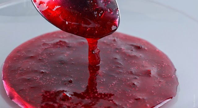 Mermelada de fresas con licor paso0