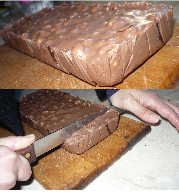 come tagliare la tavoletta di cioccolato