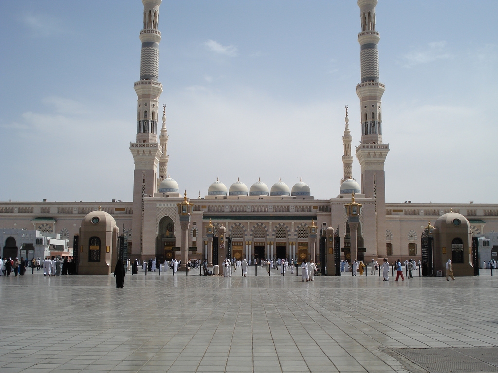 Masjid Nabawi Madinah - Gambaran