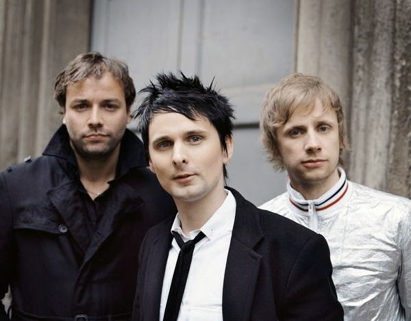 Muse are an alternative rock band from Teignmouth, England. http://www.jinglejanglejungle.net/2015/01/uk3.html #Muse