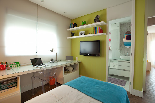 Cores bem dosadas no apartamento decorado em alto astral. Blog Achados de Decoração