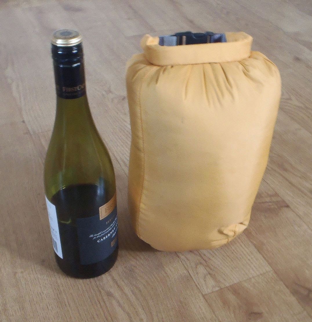 as tucas sestrals blanket