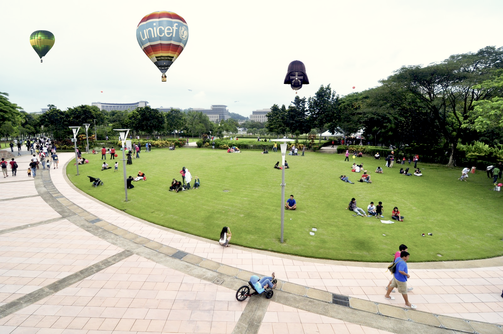 Have Breakfast with Balloons! Only at The 6th Putrajaya International Hot Air Balloon Fiesta, 27-30 March Have Breakfast with Balloons! Only at The 6th Putrajaya International Hot Air Balloon Fiesta, 27-30 March