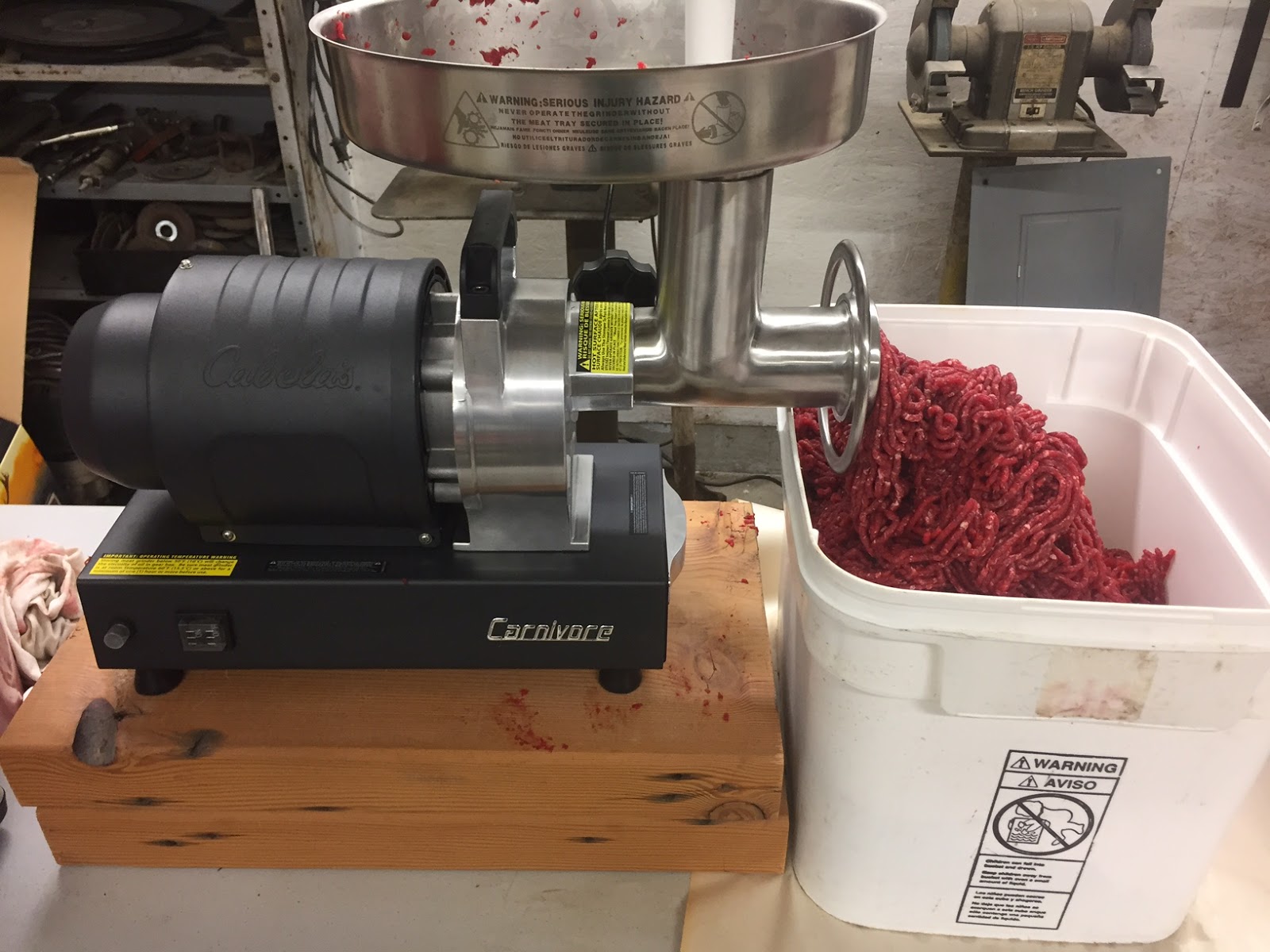 Cabela's Carnivore Meat Grinder Reel In Tag Out