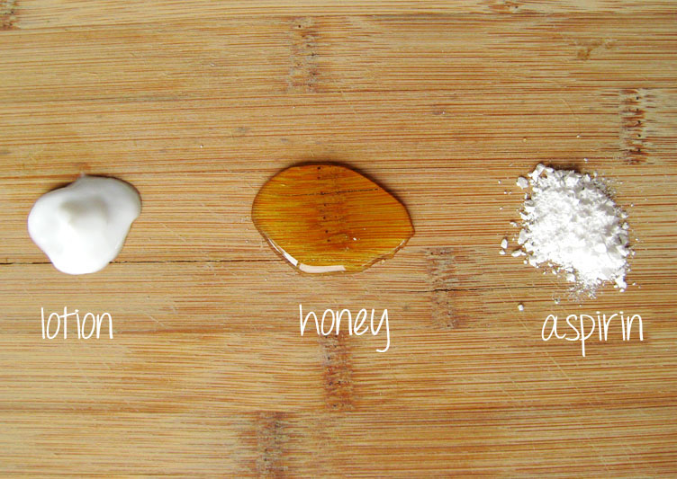 Wear The Canvas Honey Lotion & Aspirin Facial M image