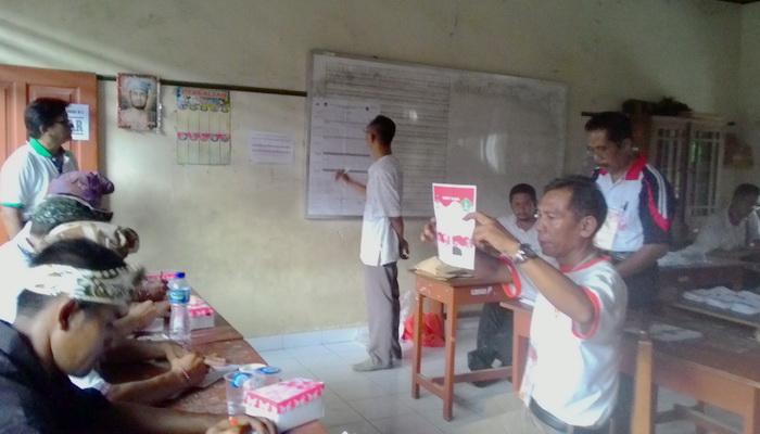 Pilkada di Perumnas Sanggulan, Eka Jaya  Menang Tipis