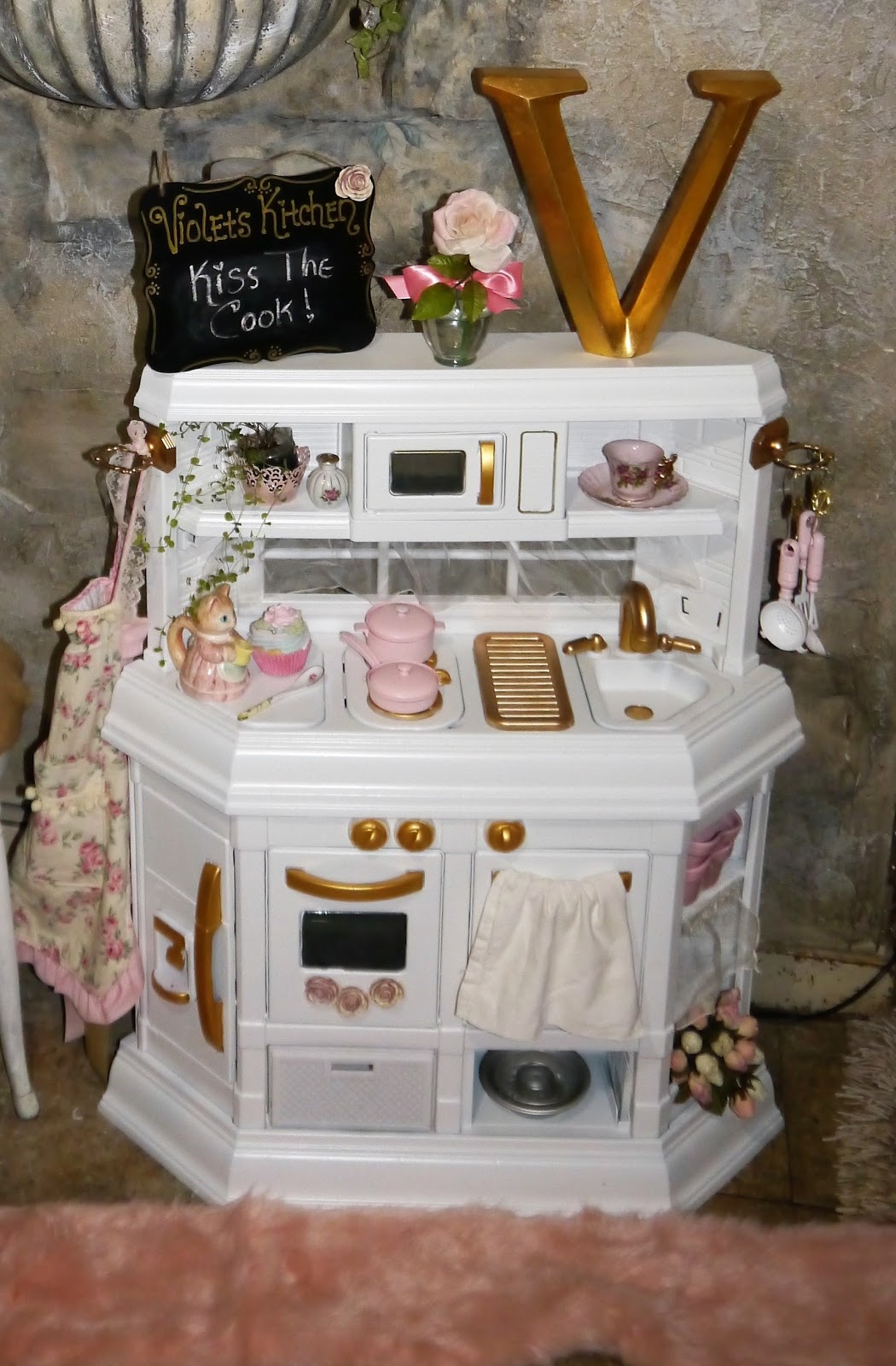 Suzy Homefaker Kids Play Kitchen Redo Makeover