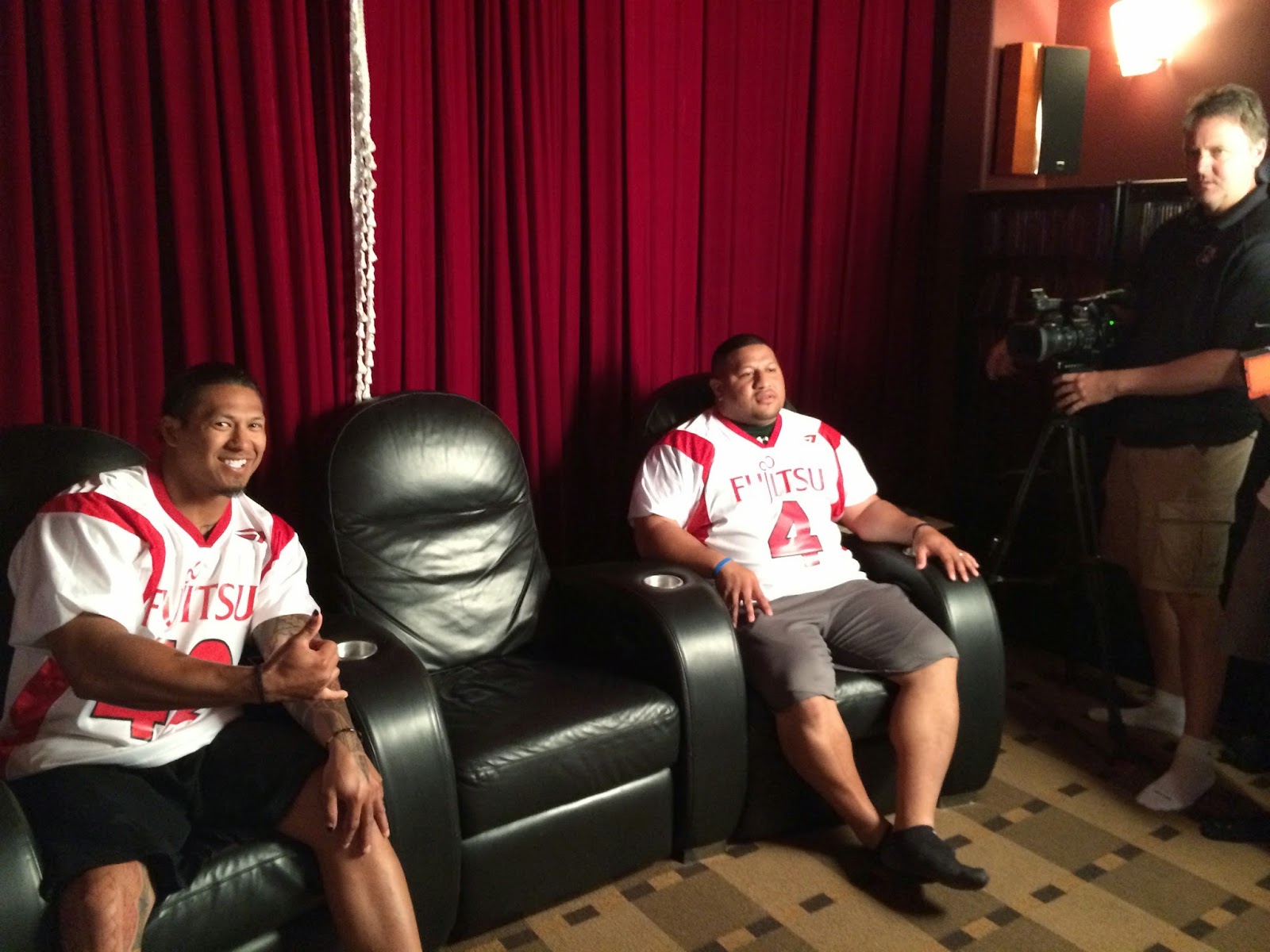 GREAT EATS HAWAII FILMING NEW FUJITSU TELEVISION COMMERCIAL HAWAII