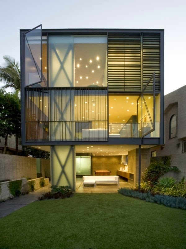 Create a natural connection with nature through glass facades