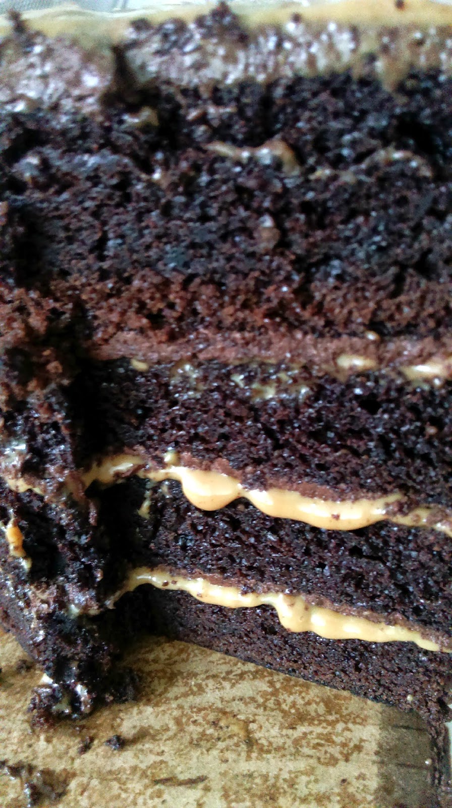 100 Minuten bei 160 Grad: Schokoladenkuchen mit Espresso-Frosting und ...