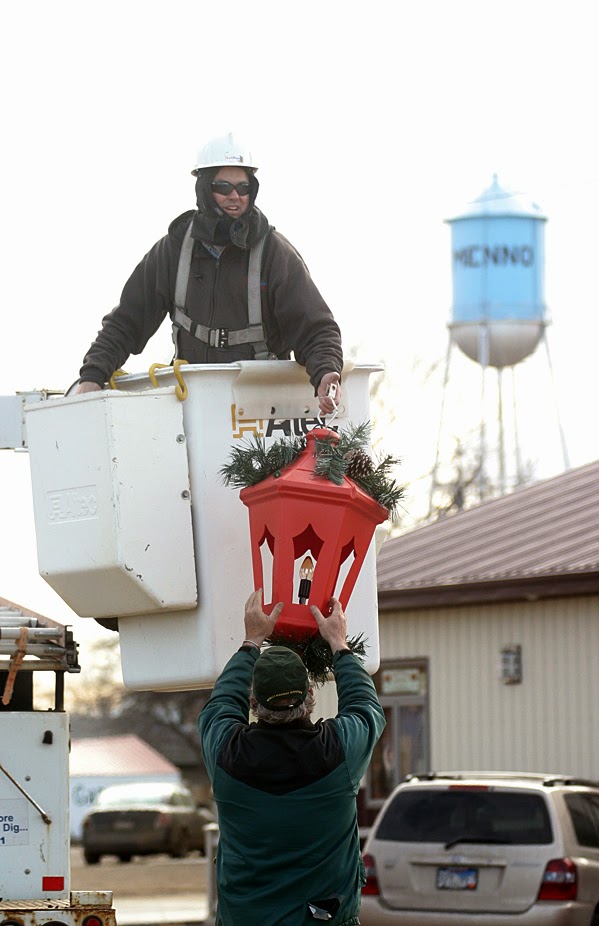 Hutchinson Herald, Menno, South Dakota December 4, 2013