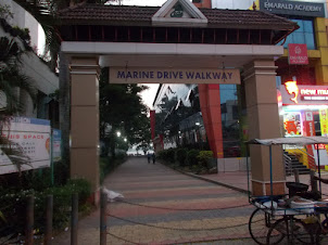 Entry to "MARINE DRIVE" promenade of Ernakulam.