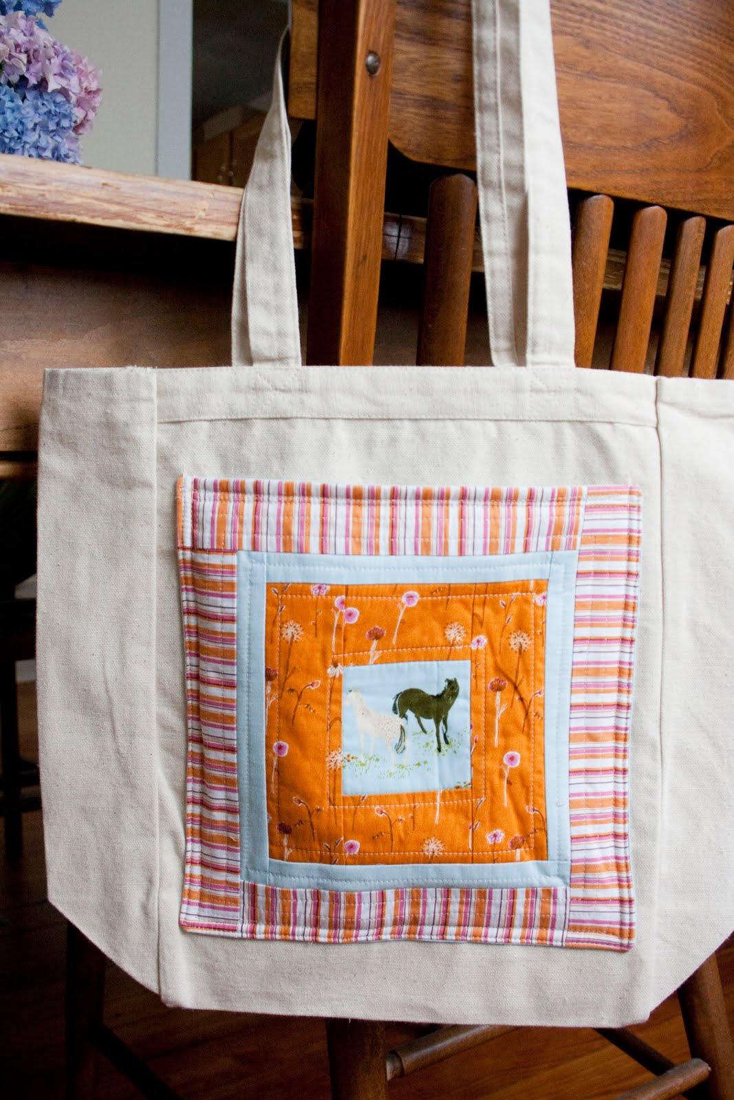 craftyblossom: super simple tote.