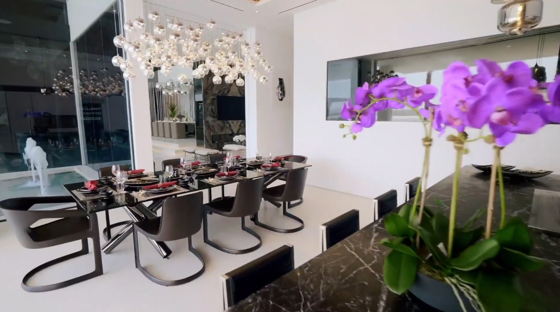 92 Interior Design Photos vs. ONE100, Palm Jumeirah Dubai Luxury Beach Mansion Tour