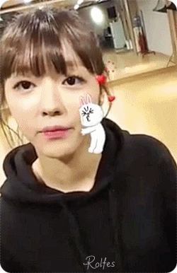 오마이걸 대표적인 꿀잼 V앱 돌려돌려 돌림판 - 유아 움짤.gif | 인스티즈