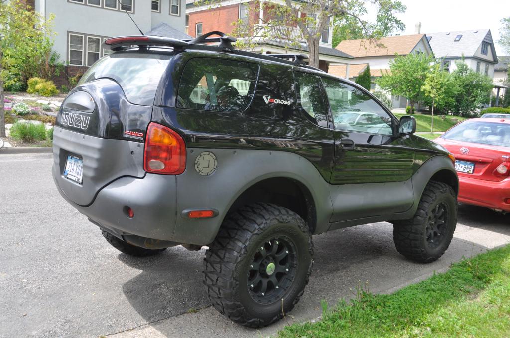 Isuzu VEHICROSS черный