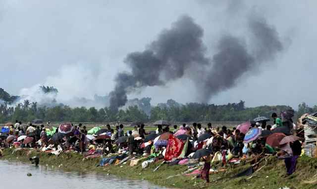 Kekerasan yang dialami etnis Rohingya via Twitter @KenRoth