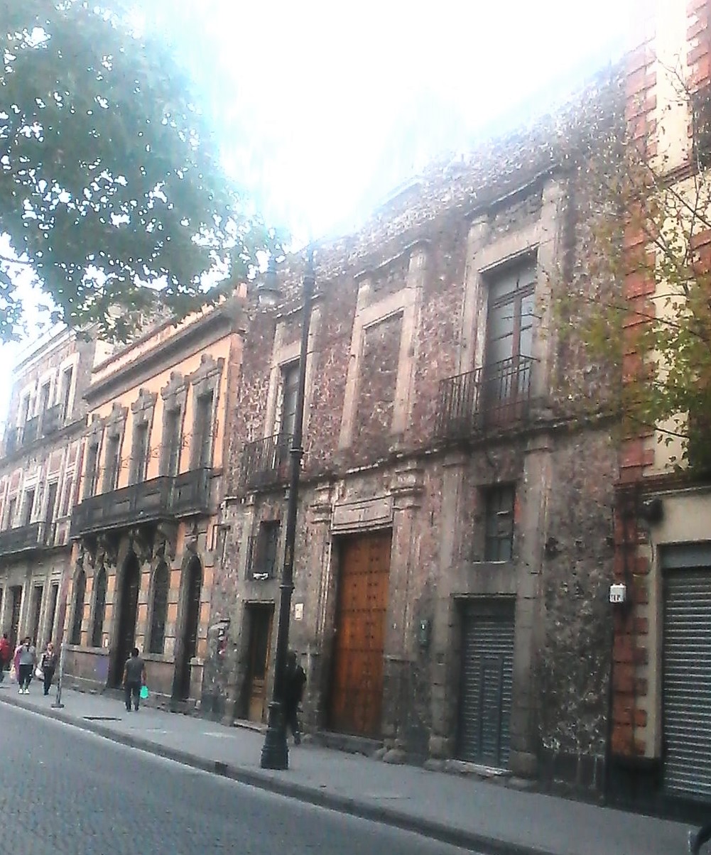 Tenoch, historias escondidas de la Ciudad