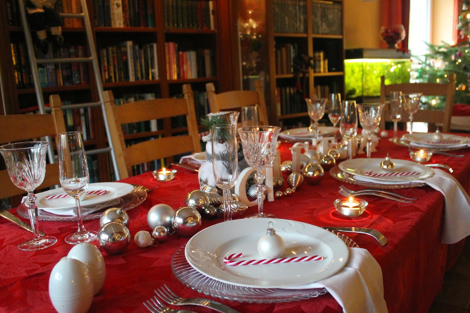SupperTableTalk: Christmas.....another view