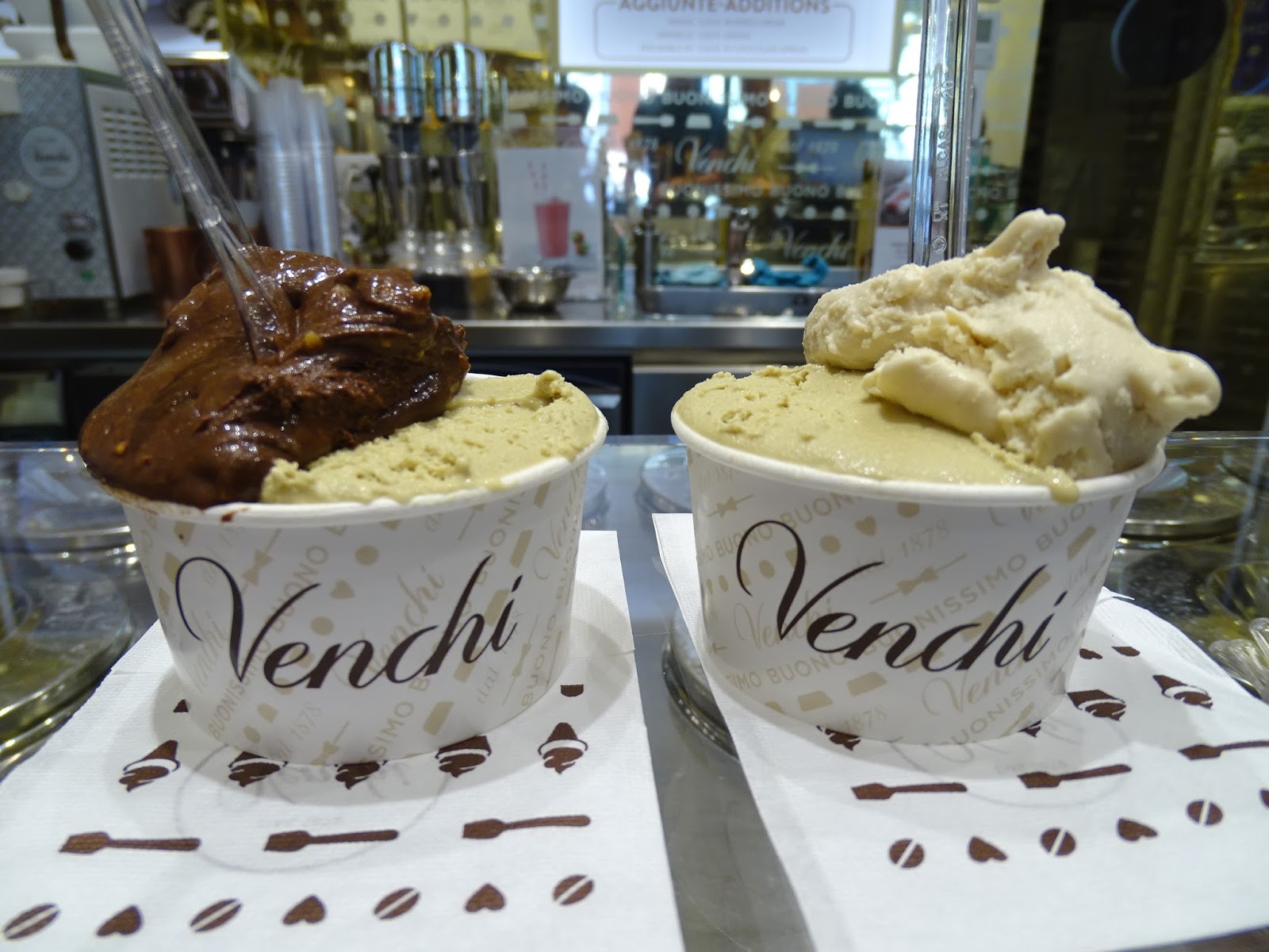 Venchi Chocolate e Gelato (Milan, ITALY) ★★★★☆ A traveling foodie's
