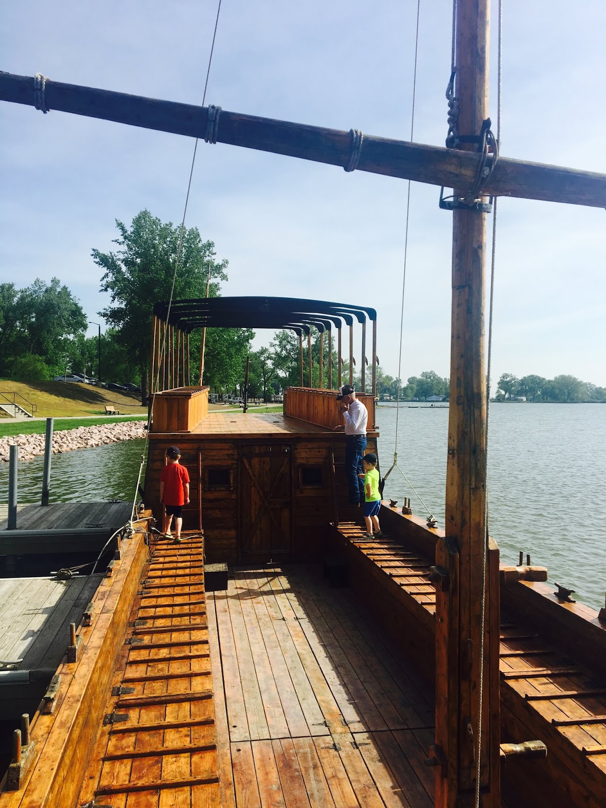 Onawa Iowa Lewis and Clark Keel Boat Exhibit! the farmer and the
