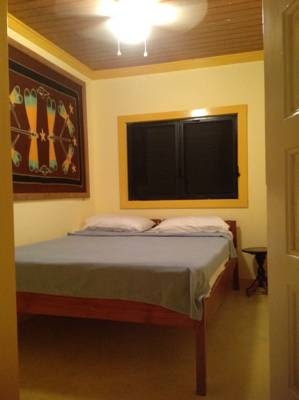 Remax Vip Belize: SailFish single room