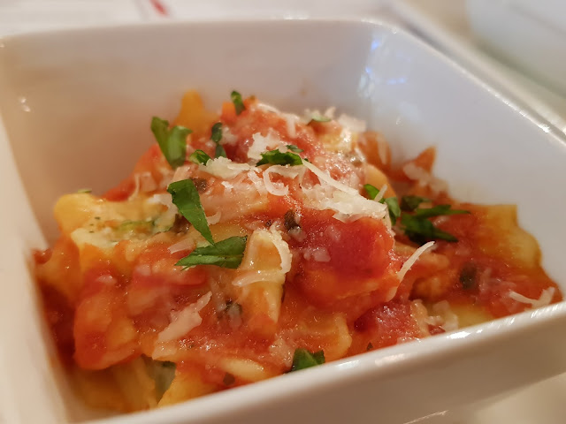 food blogger dubai t lounge dilmah ravioli pasta