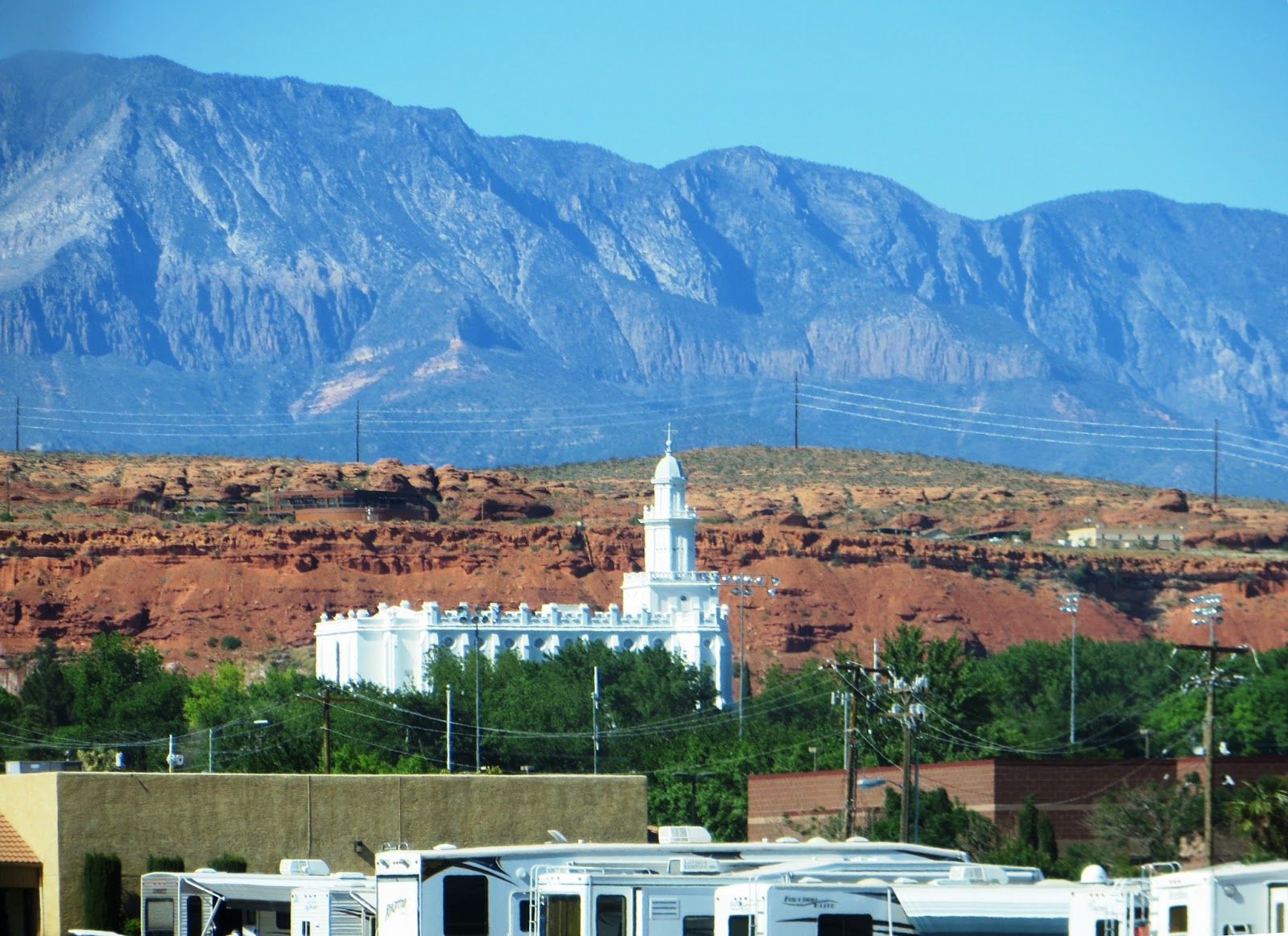 . RV PARK REVIEW McArthur's Temple View RV Park, St Utah