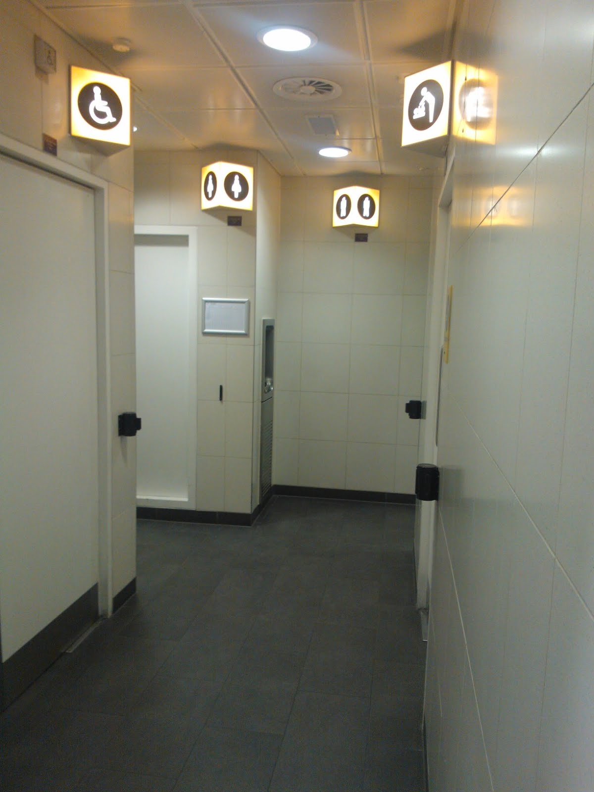 Public Toilets Heathrow Airport, London, Terminal 3, 20130318