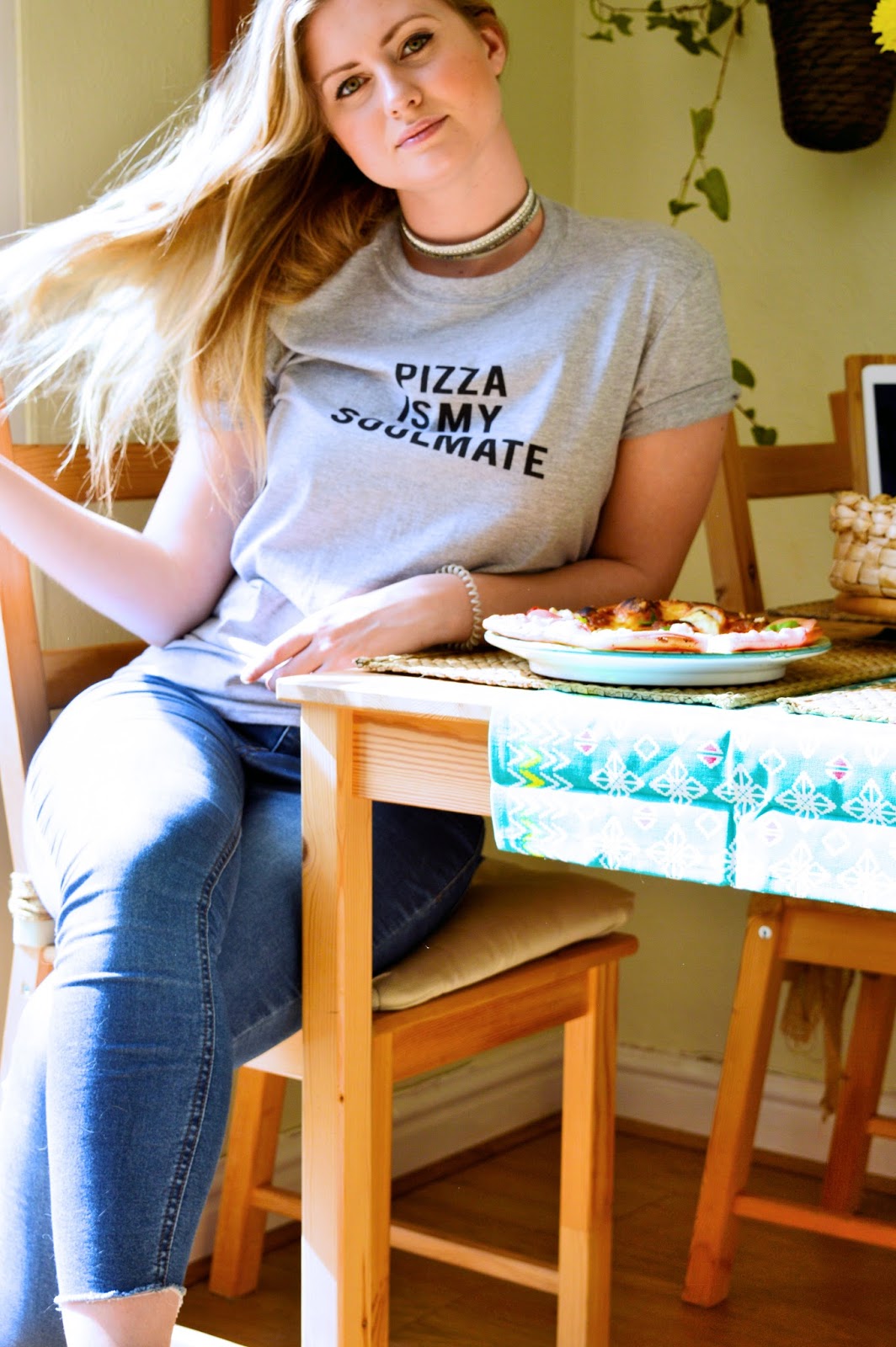 Pizza Is My Soulmate t-shirt, fashion bloggers, Dalry Rose blog
