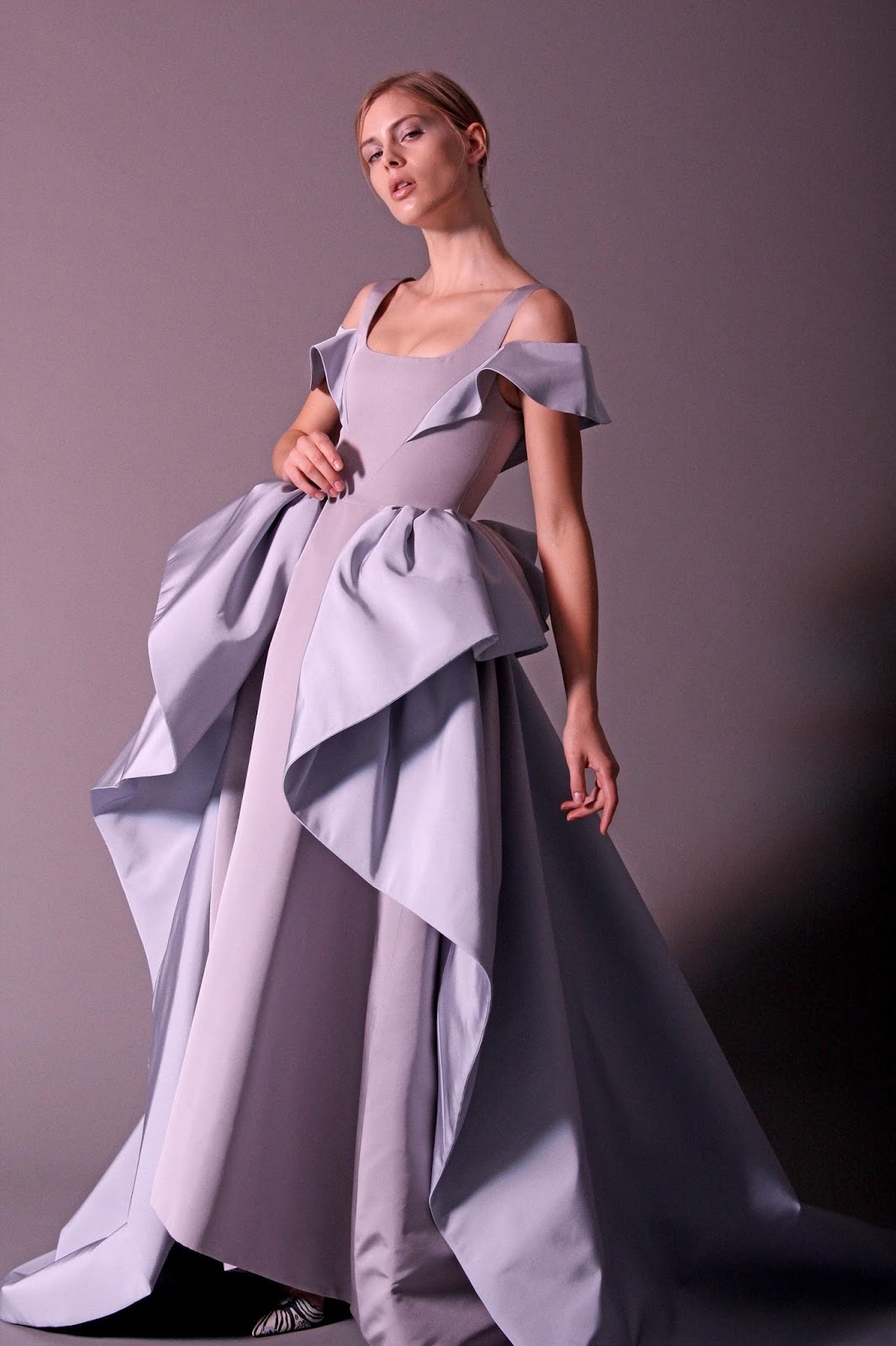 GOWN GLAMOUR: CHRISTIAN SIRIANO