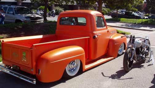 GANGSTER CHOPPERS: Vintage Ford Trucks